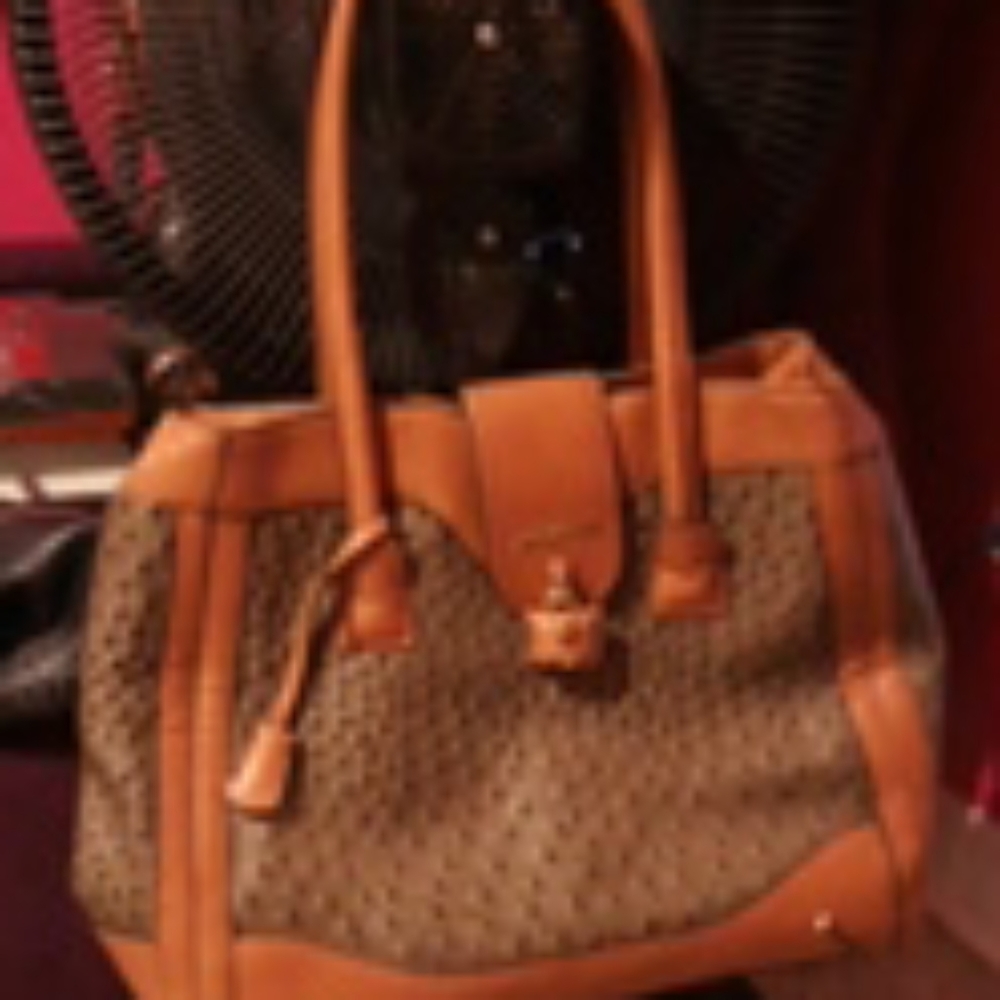 London fog hand bag